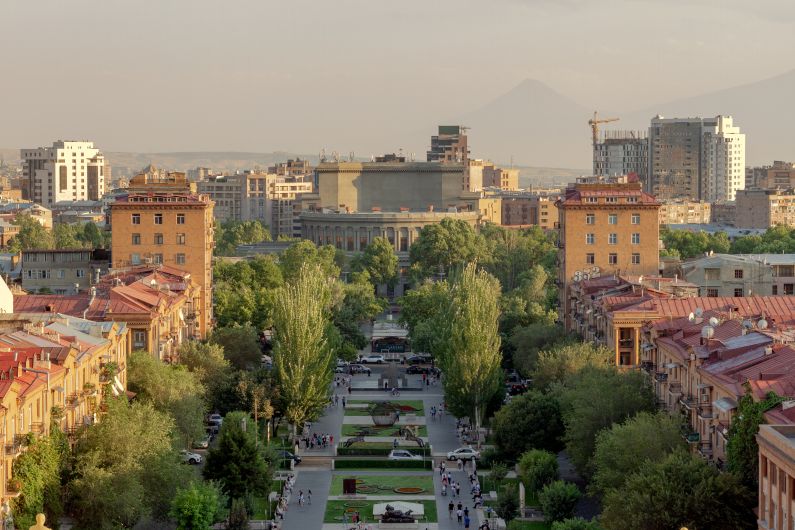 moving to Spain from Eastern Europe